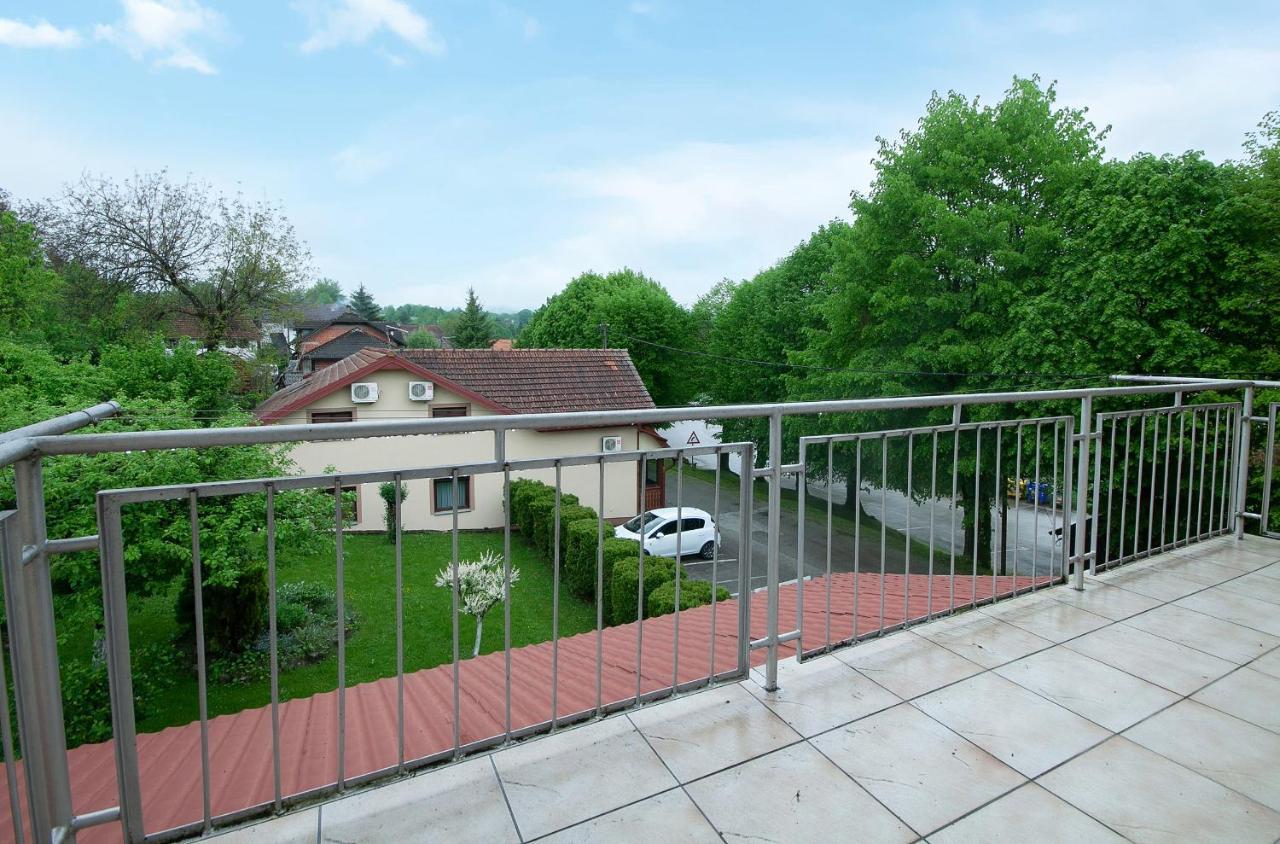 Giga Apartment Rakovica Dış mekan fotoğraf